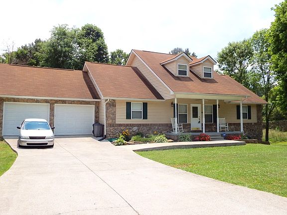 2nd image of 417 Burns Ln