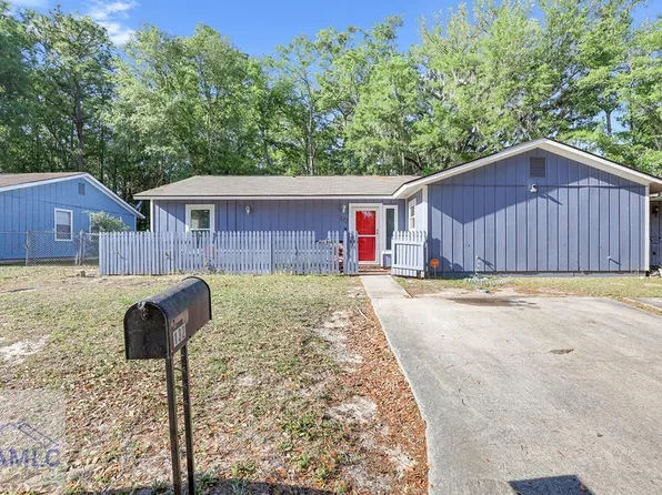 132 Cherokee Cir, Hinesville, GA 31313