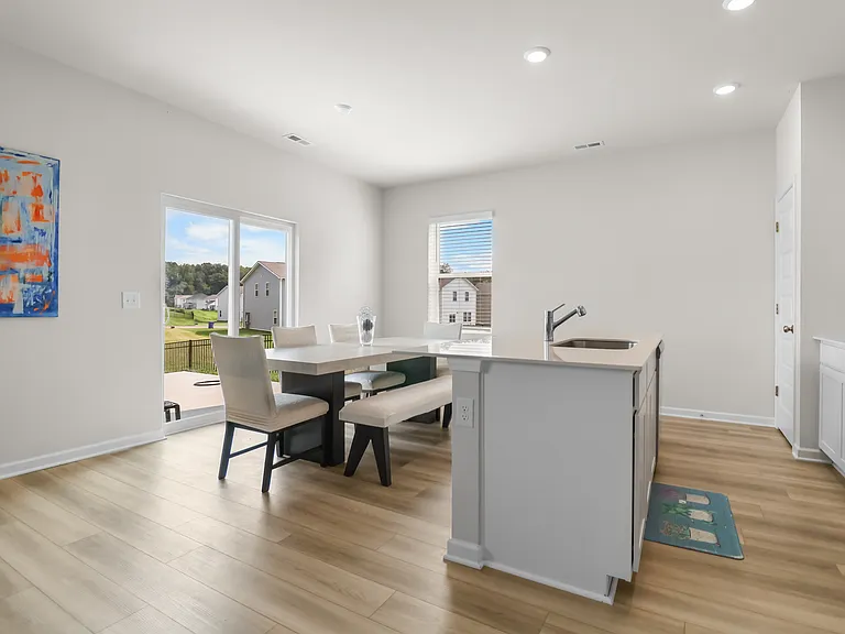 901 Moray Ln — Photo 14