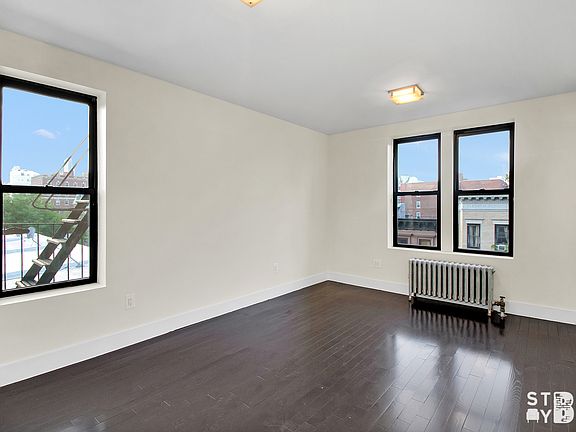 4th image of 400 Clinton Ave APT 5