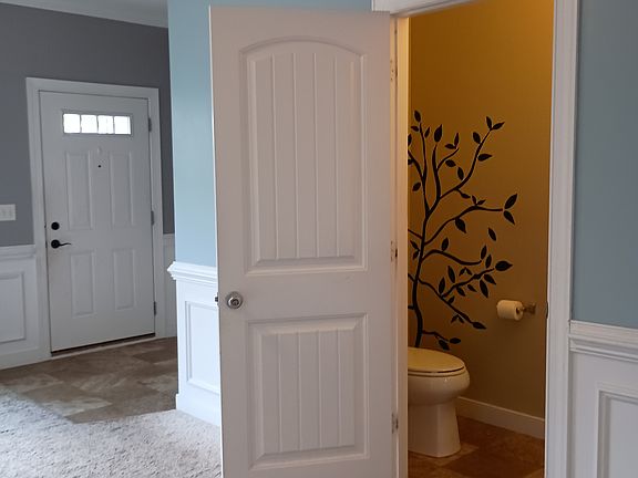 5th image of 2211 Colbert Dr