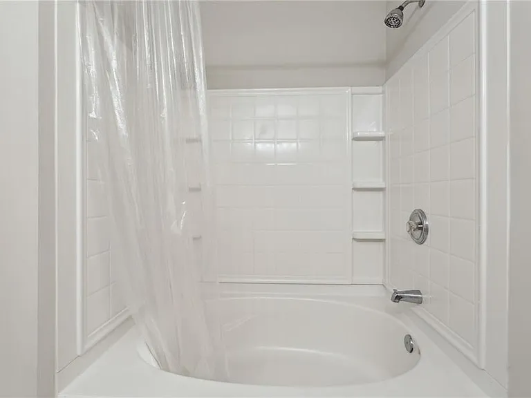 372 Azalea Cir — Photo 19
