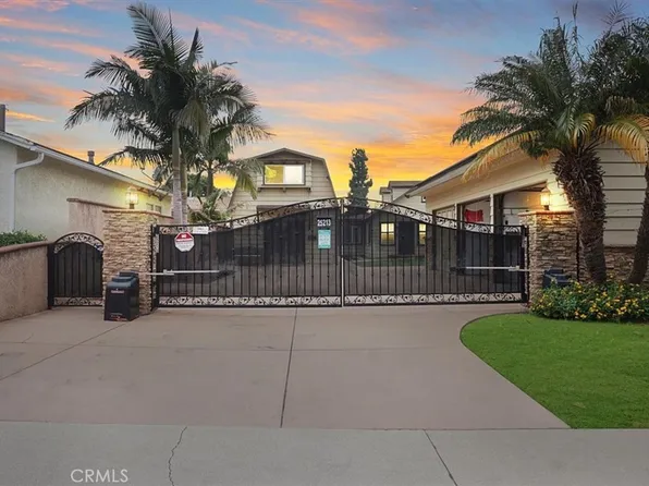 25213 Feijoa Ave, Lomita, CA 90717