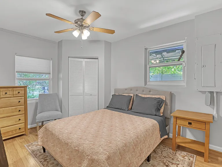 10780 Anderson Ln — Photo 39