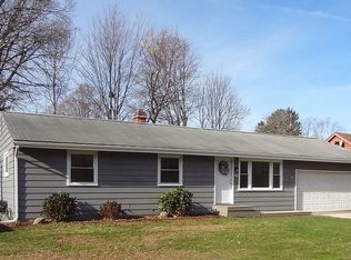 1402 Bennett Rd, Madison, OH