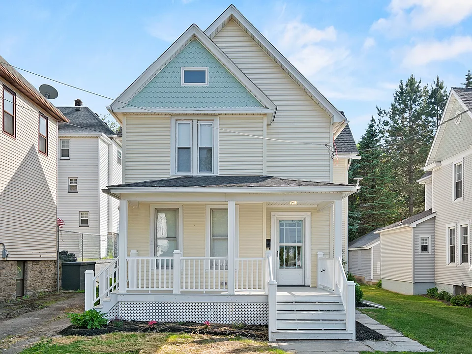 724 Electric St