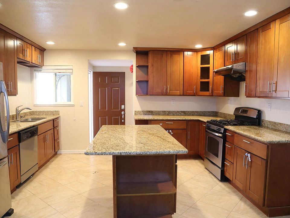 1st image of 1462 Mount Shasta Ave