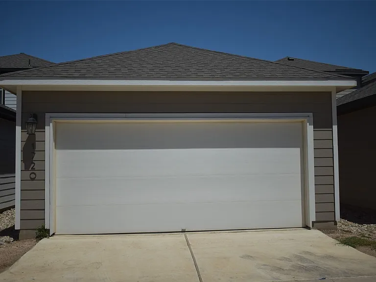 1720 Yaupon Grove Ln — Photo 3