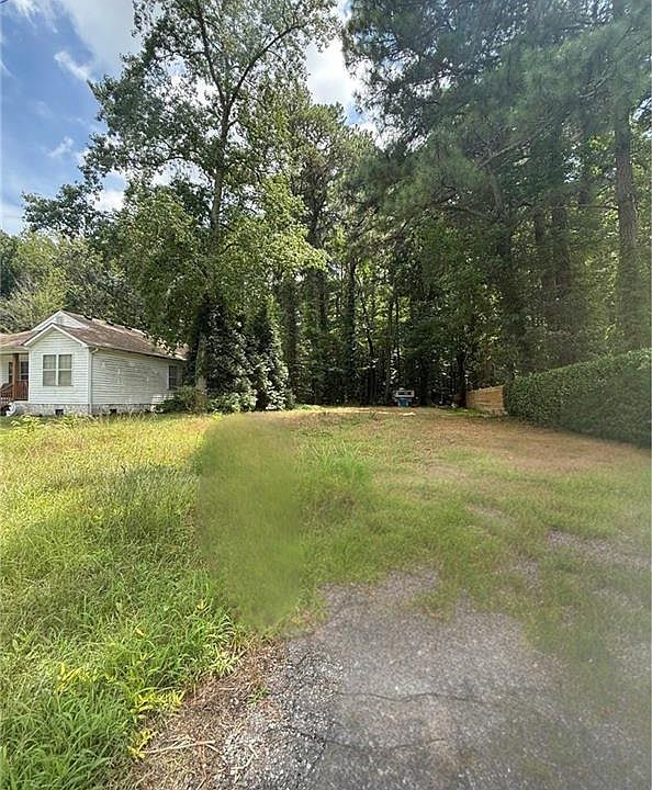 2nd image of 1145 Beautiful St