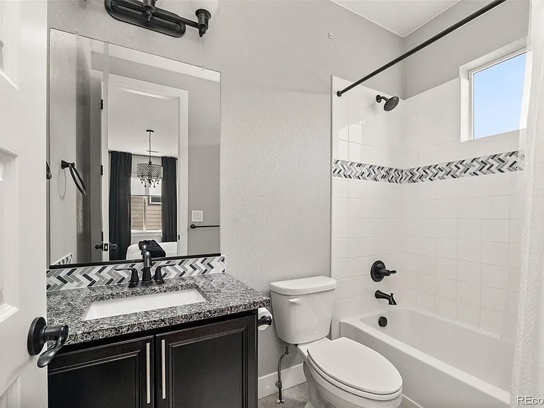 25537 E Alder Dr — Photo 29
