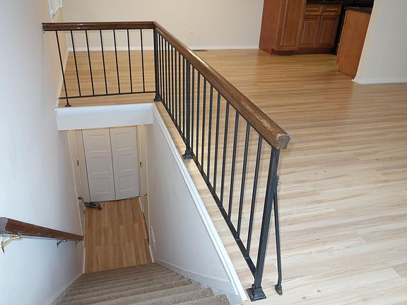 2nd image of 310 Creekside Dr #310