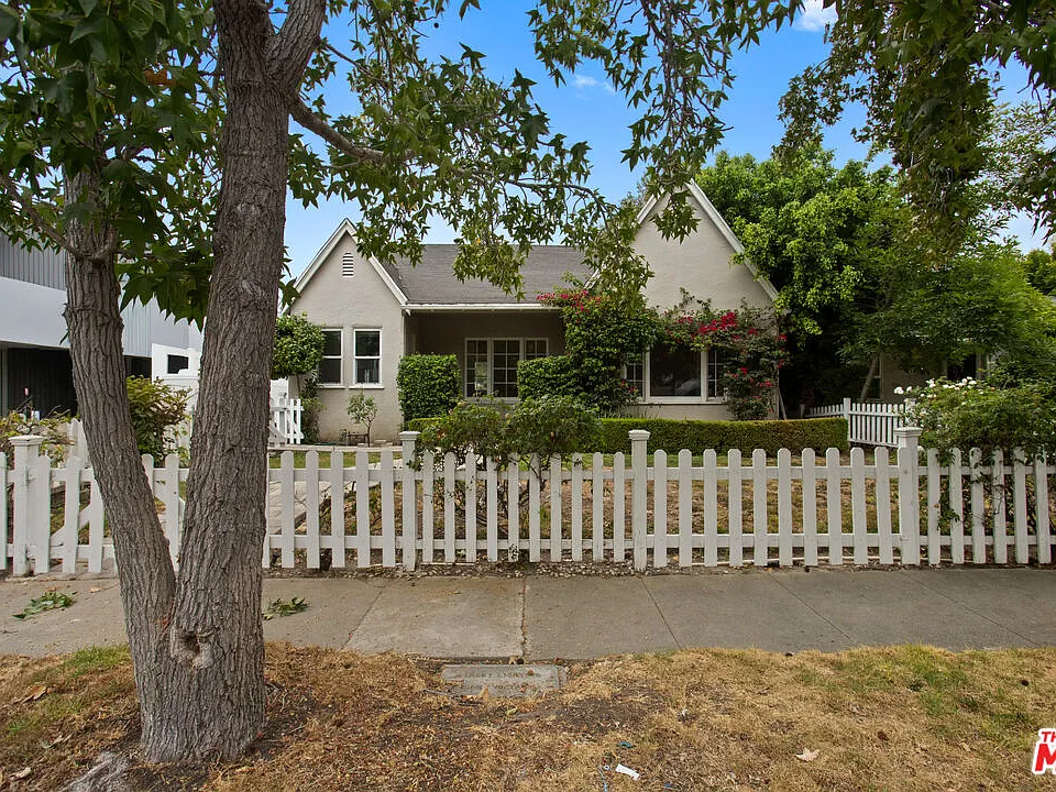 2127 Benecia Ave