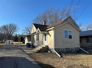 312 Rosedale Ave, Savanna, IL 61074