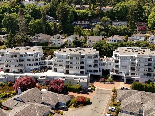 5110 Cordova Bay Rd #409, Saanich, BC V8Y 2K5