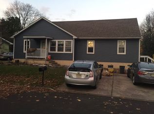 10 Garth Ave, Ewing, NJ 08638