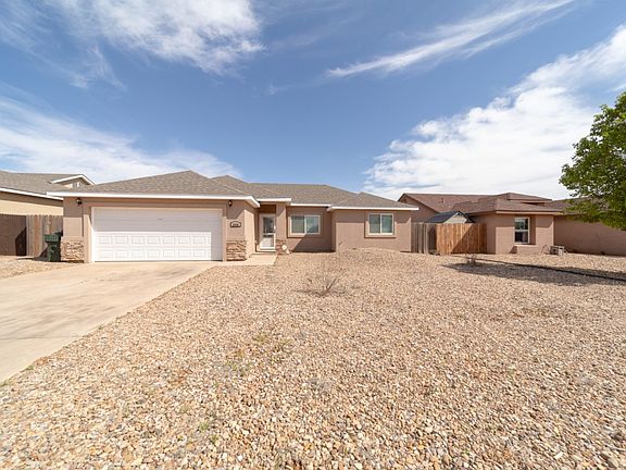 2nd image of 2020 Hali Ln