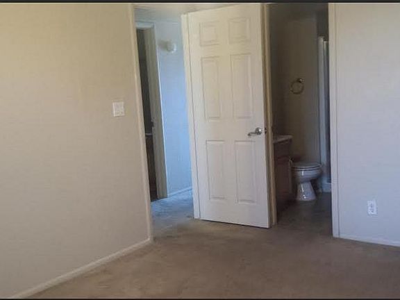 3rd image of 1224 E Evergreen St APT 202