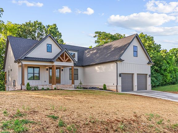 4th image of 1020 The Gates Dr