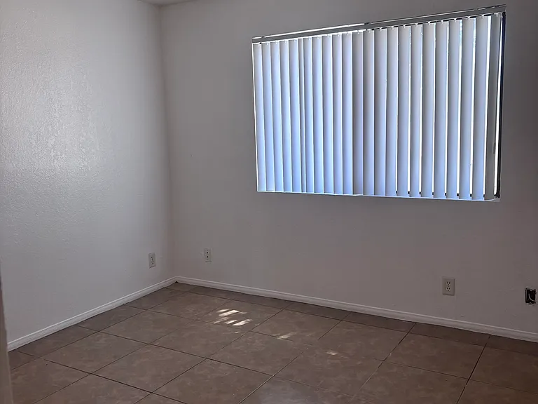 635 Montecito Ave #B — Photo 10