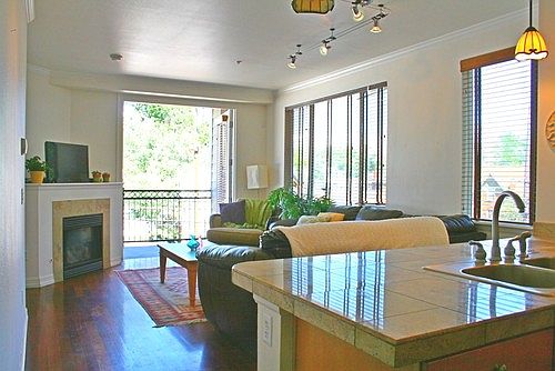 1st image of 1705 N Gaylord St APT 206
