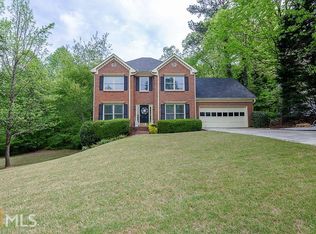 3327 Chinaberry Ln, Snellville, GA 30039