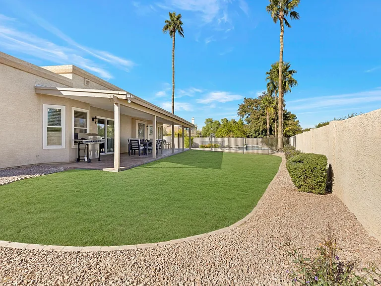 1988 E Los Arboles Dr — Photo 41