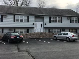 8 Founders Vlg, Clinton, CT 06413