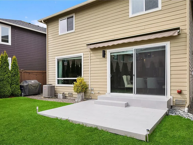 5614 Elaine Ave SE — Photo 32