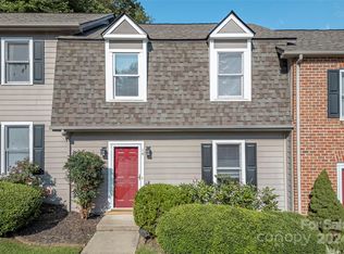 14 Sleepy Hollow Ln, Swannanoa, NC 28778