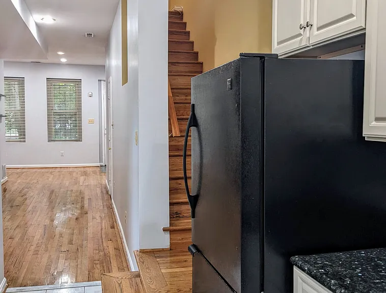 1356 Independence Ave SE — Photo 10