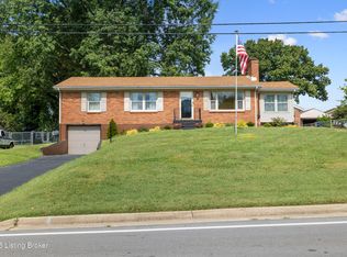 5411 Robbs Ln, Louisville, KY 40219