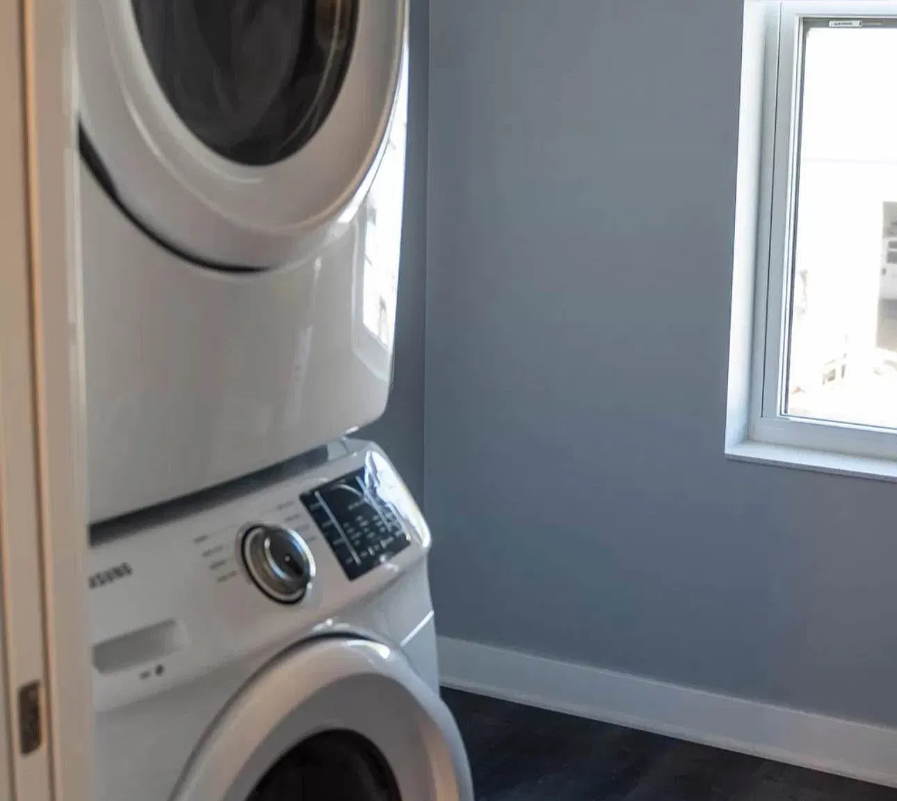1 bed, 900 sqft, $1,100 — Photo 3