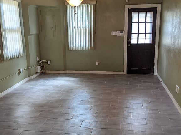 3rd image of 6624 N 23rd St