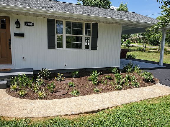 2nd image of 2900 Chatham Dr
