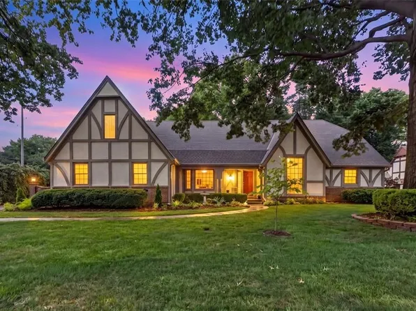 3516 W 101st Ter, Leawood, KS 66206