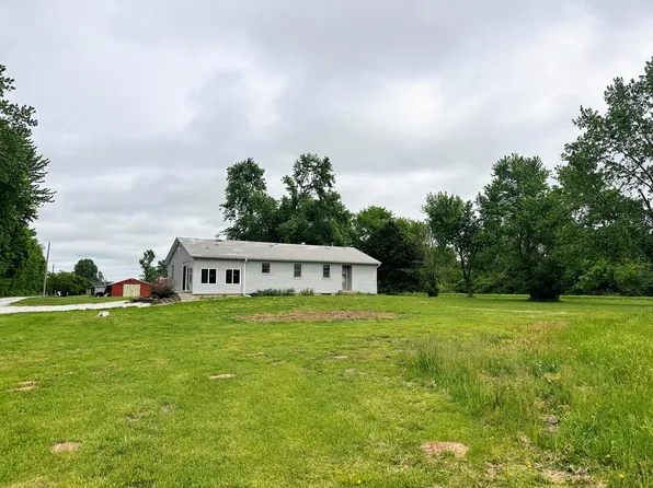 594 N Hawk Lane, Springfield, MO 65802