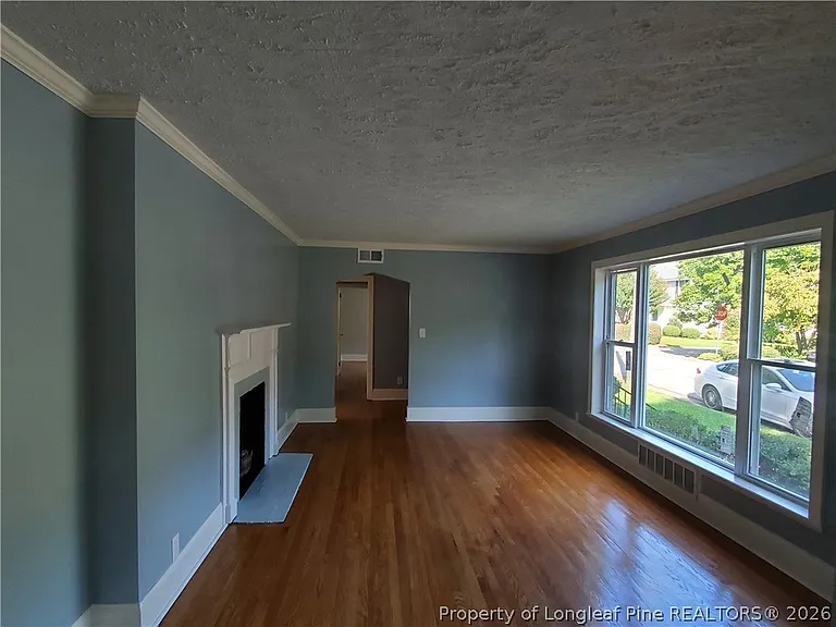 1015 Brook St — Photo 7