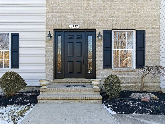 5th image of 1217 Wilkinson Drive