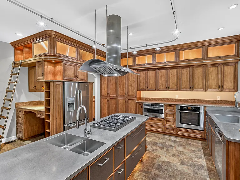 16290 SE 48th Dr — Photo 14