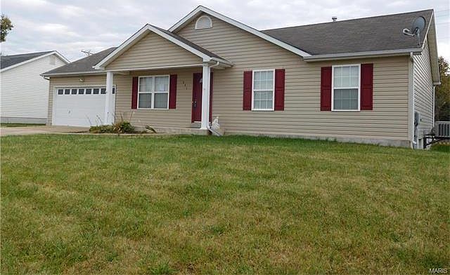1st image of 221 Glen Forest Dr