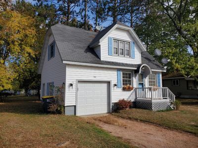 207 E Maple St, Eagle River, WI, 54521