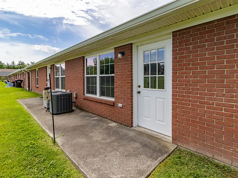 212 Rosemarie Dr #5 — Photo 13
