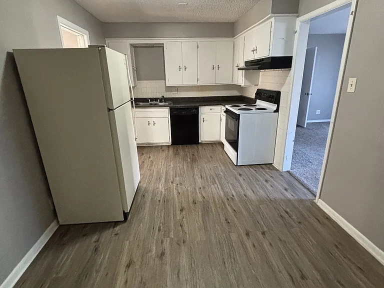 4522 S Osage Ave — Photo 4