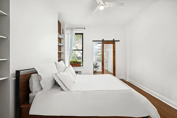 Sold by Compass | media 7