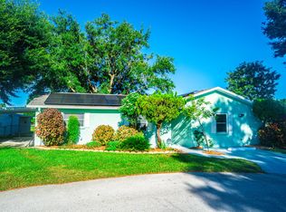 6131 17th St, Zephyrhills, FL 33542