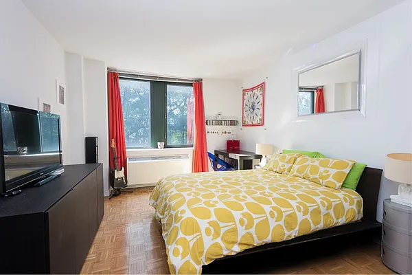 Rented by Demsker Realty | media 18