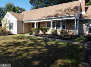 11 Chalford Ln, Willingboro, NJ 08046