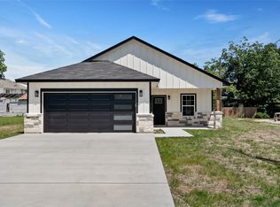 502 N Mignonette Dr, Kosse, TX 76653
