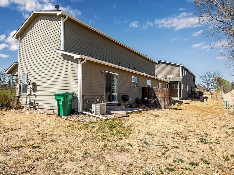 1751 Rowan Ln — Photo 13