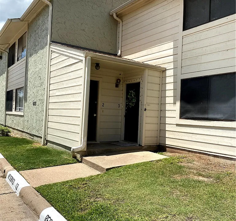 4515 Carter Creek Pkwy #2